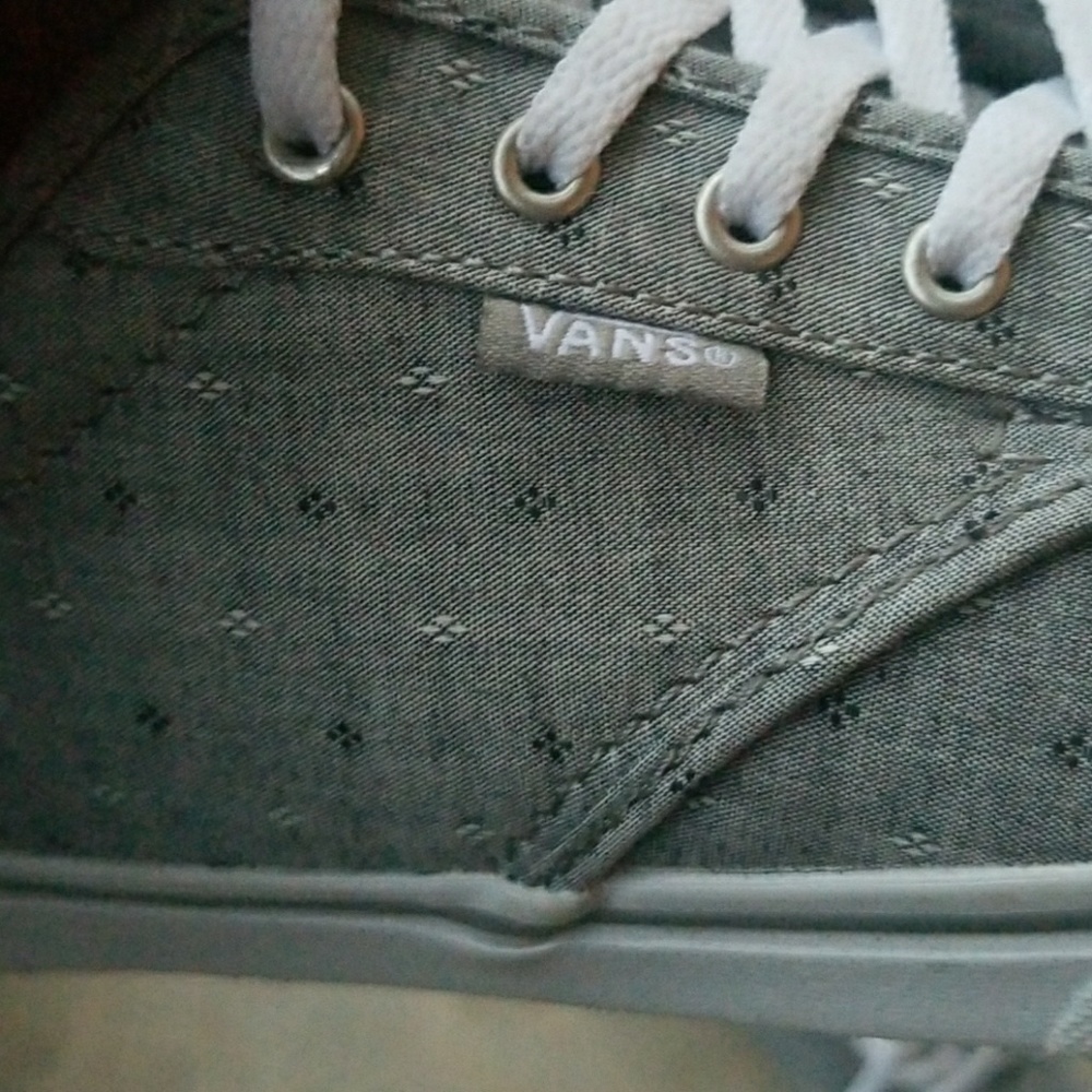 Vans - Picture 5 of 5
